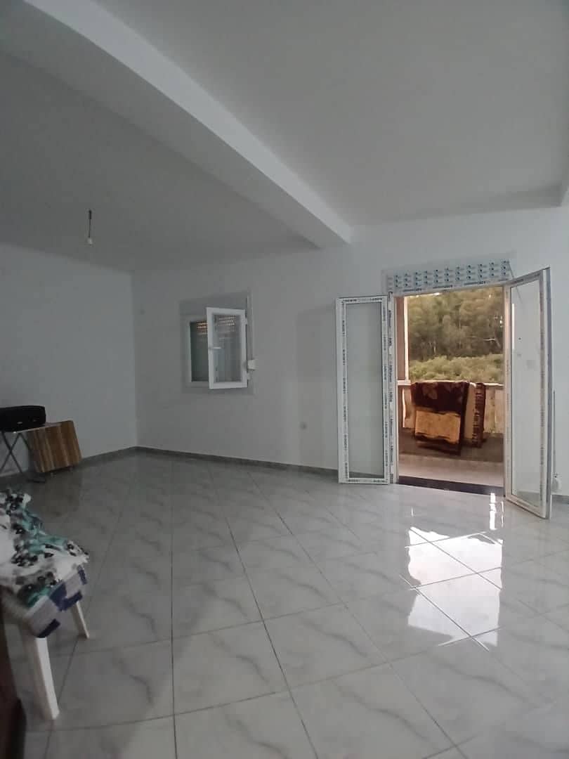 Bâtiment semi-fini à vendre – 4 étages + terrasse, vue sur le lac Oubira – El Kala - Photo 7