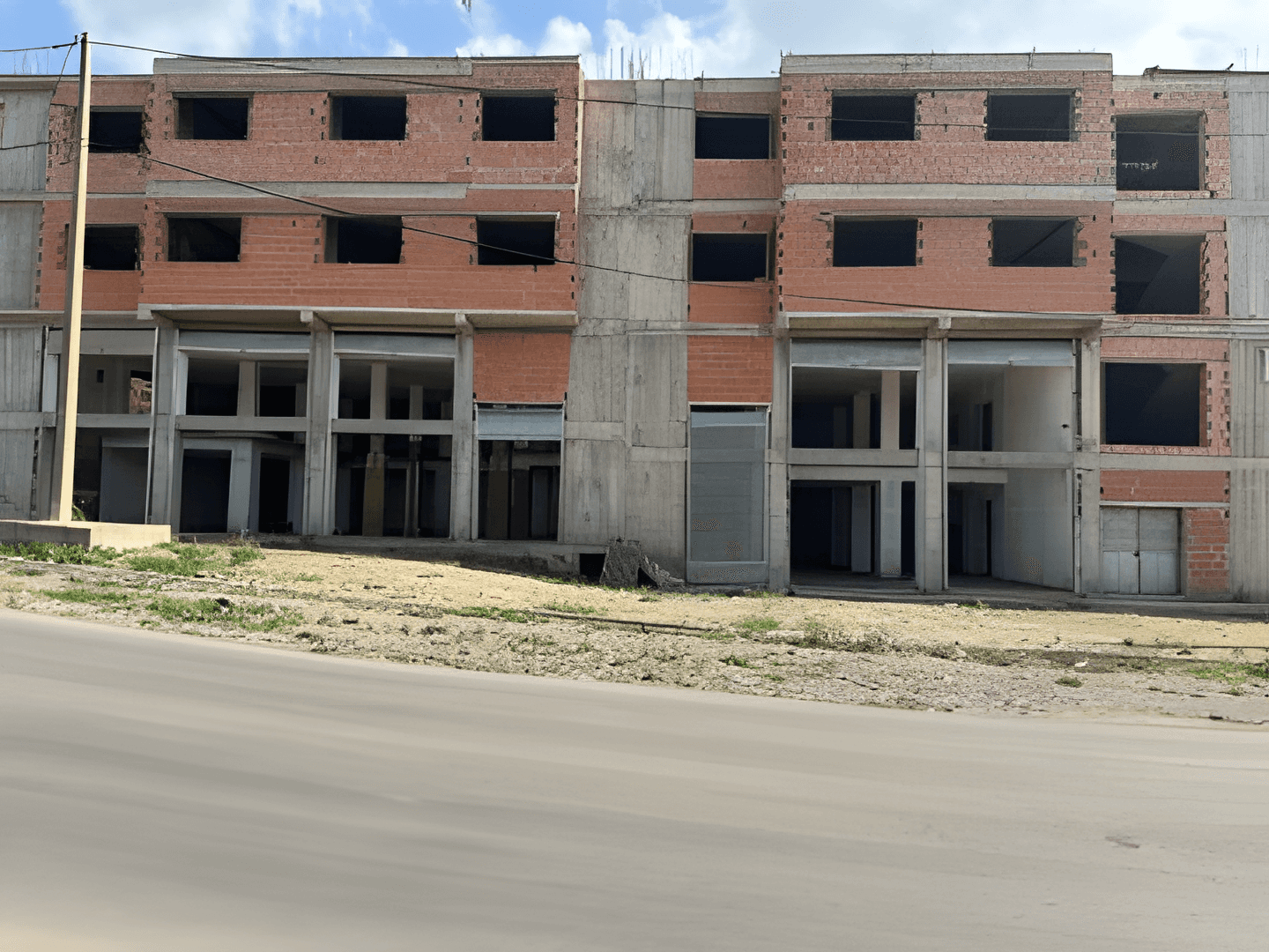 Location Immeuble Tizi Ouzou Azazga - Photo 1