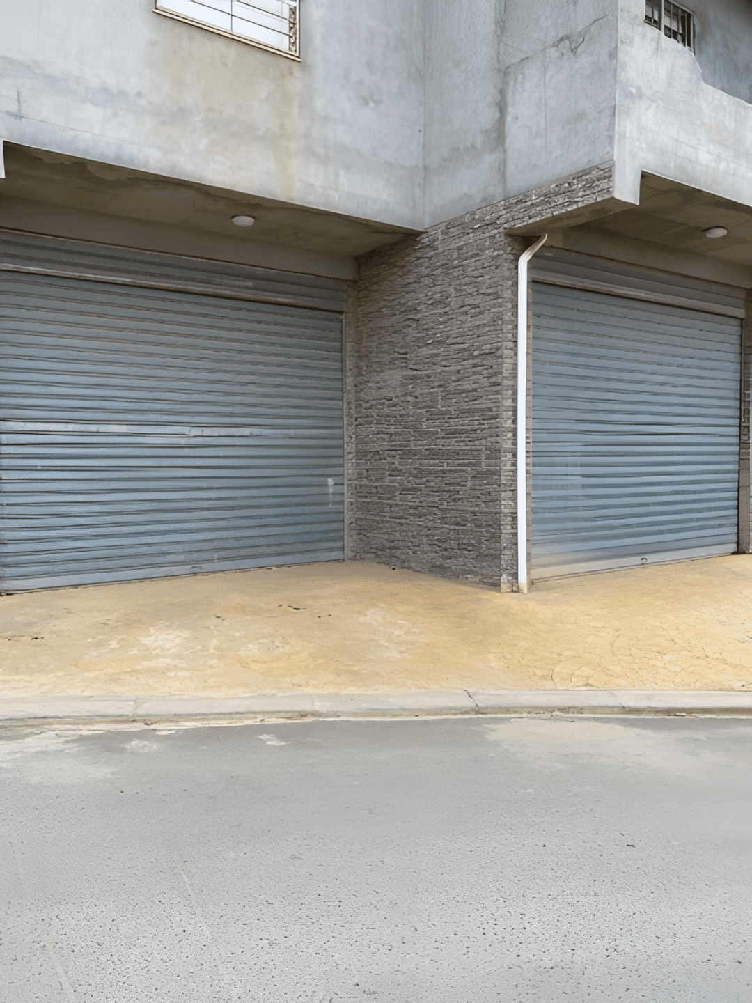 Location Local Boumerdès Boumerdes - Photo 1