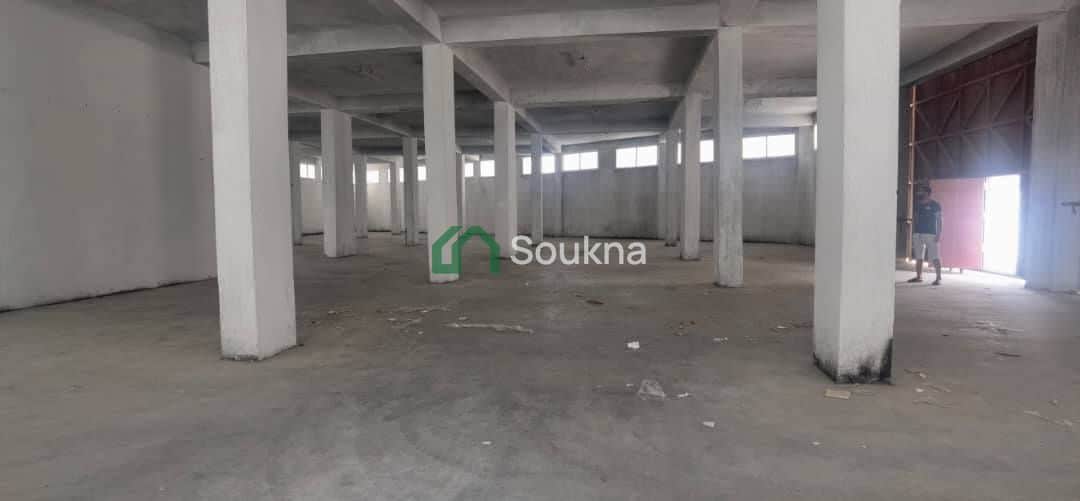 terrain pour stationnement À LOUER - Photo 2